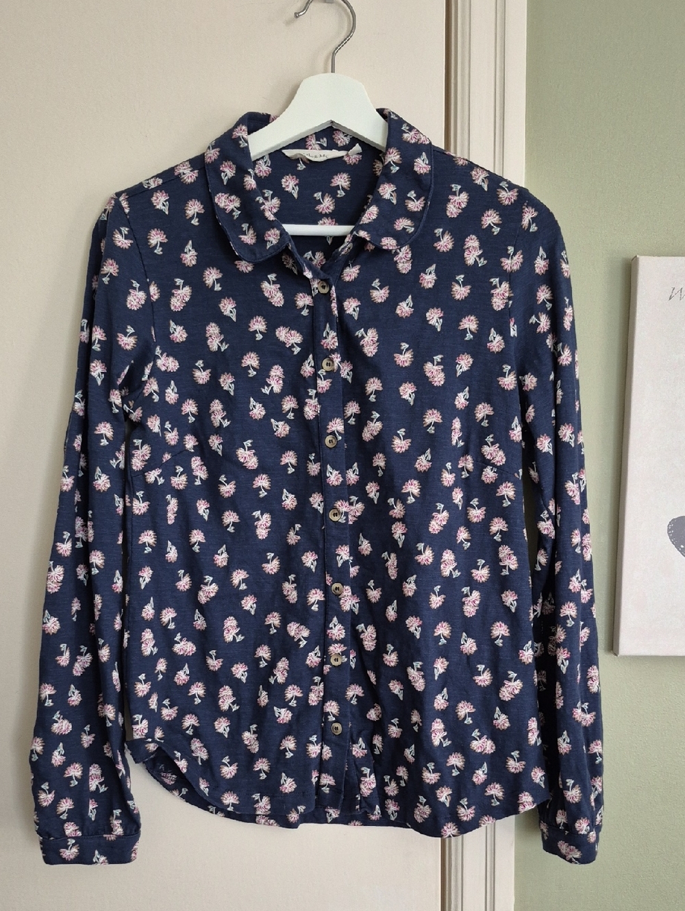 EUC Lily & Me Navy Floral Organic Cotton Jersey Blouse, US 6